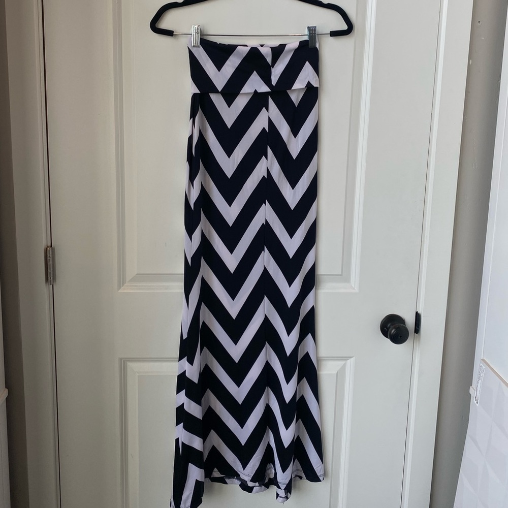 Chevron black and white maxi skirt